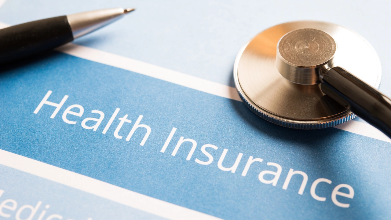 What are the types of health insurance coverage in America?